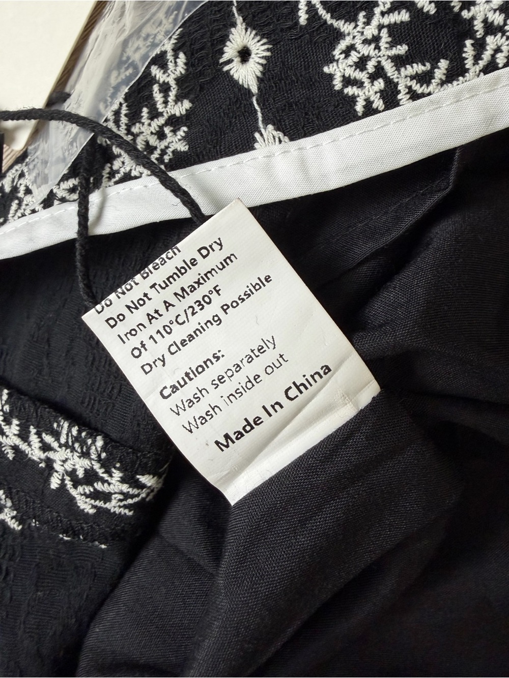 Commense Linen Blend Black Embroidered Sleeveless Shift Dress Medium NWT - Picture 10 of 10